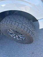 2023 F-150 Thumbnail 27