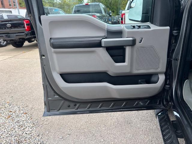 2017 Ford F-150 - $16,900