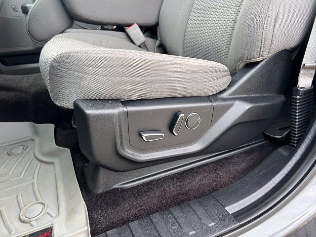 2017 Ford F-150 - $16,900