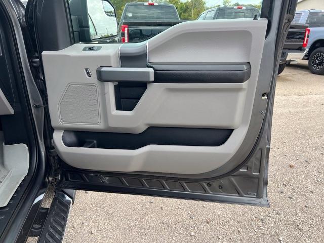 2017 Ford F-150 - $16,900