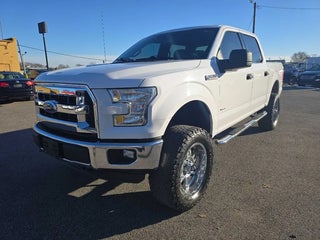 2015 Ford F-150 with White Exterior