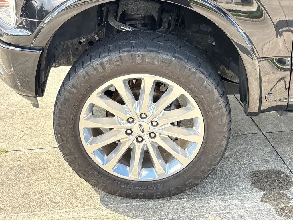 2019 Ford F-150 - $32,200