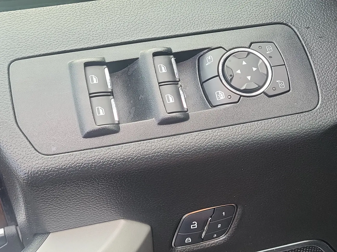 2018 Ford F-150 - $26,990