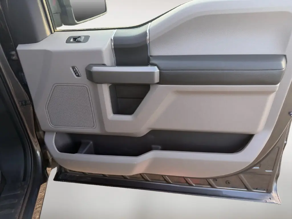2017 Ford F-150 - $24,773