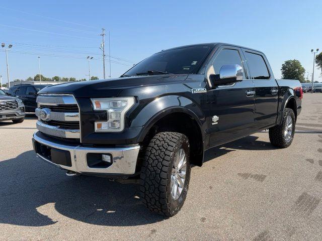 2017 Ford F-150 - $27,900