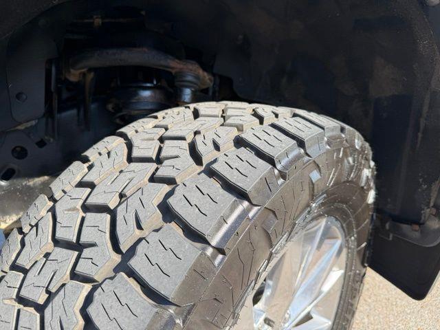 2017 Ford F-150 - $27,900
