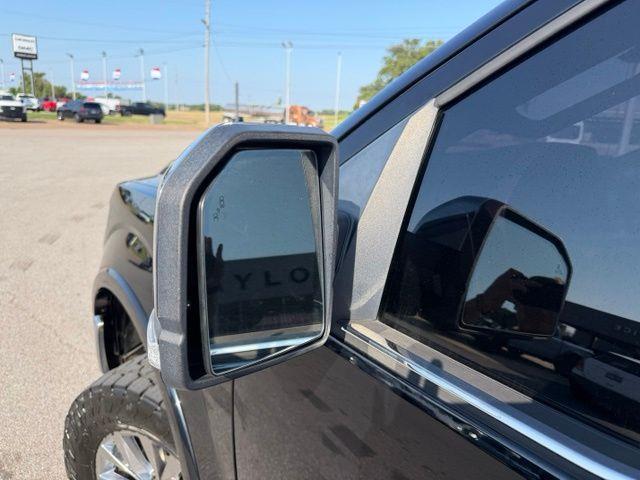2017 Ford F-150 - $27,900