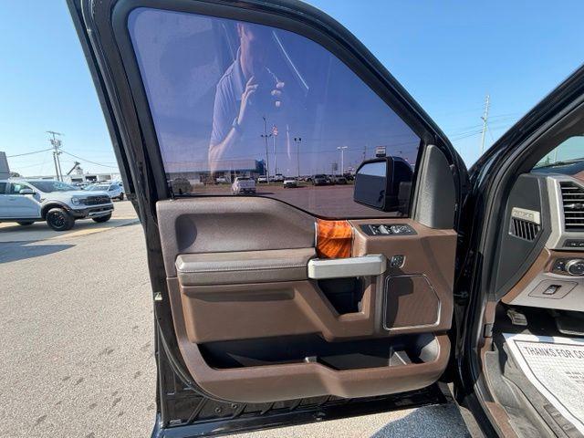 2017 Ford F-150 - $27,900