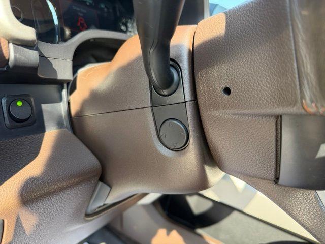 2017 Ford F-150 - $27,900