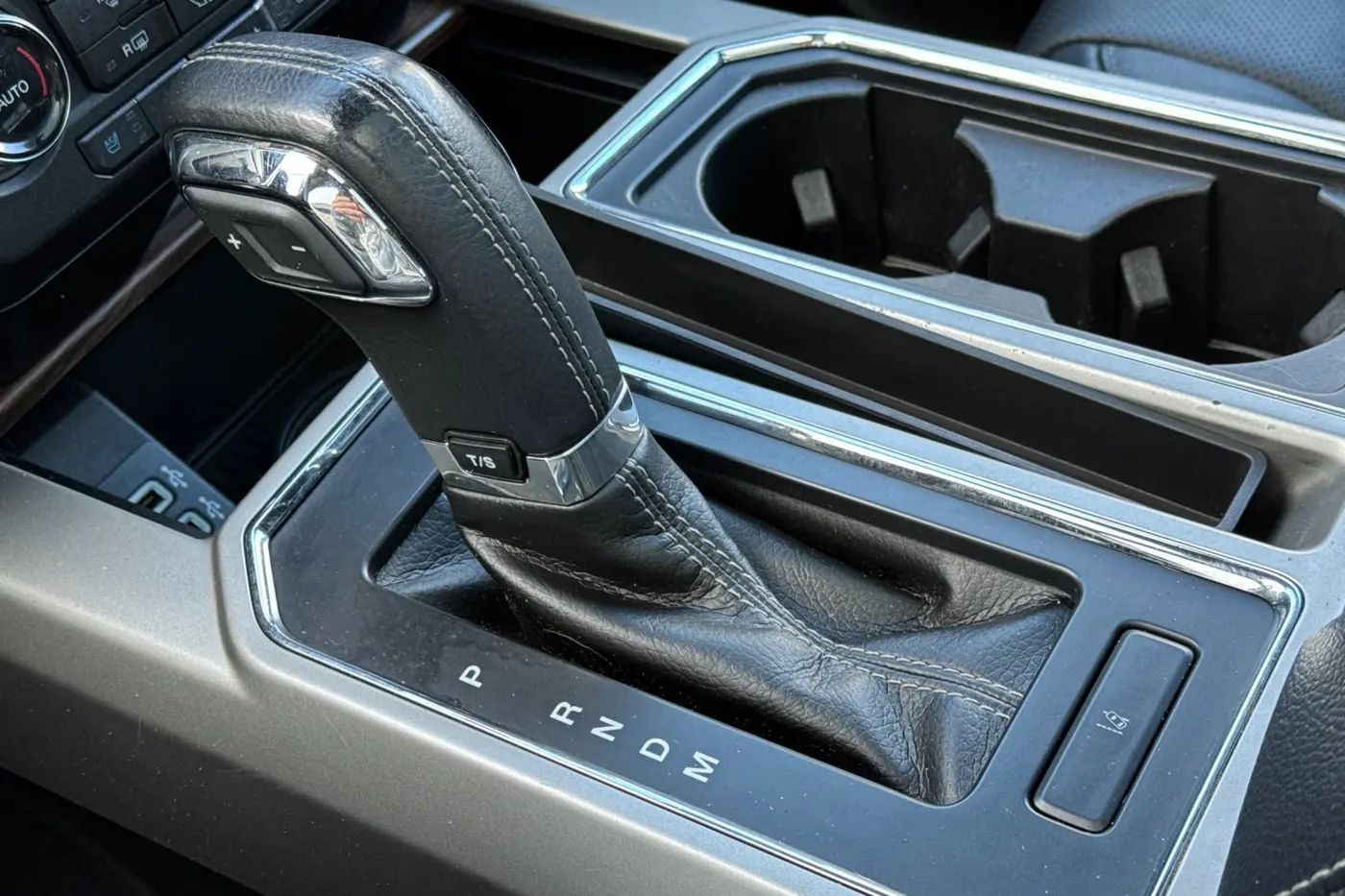 2017 Ford F-150 - $24,321