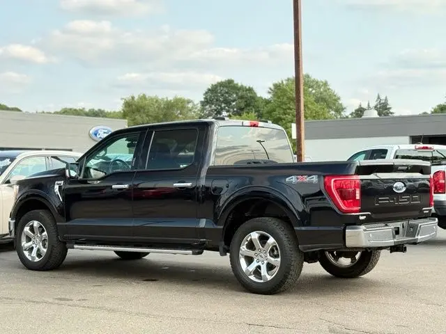 2022 Ford F-150 - $31,500