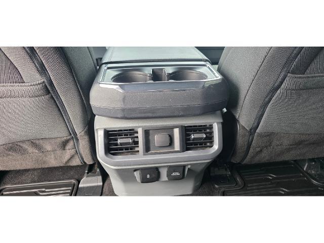 2023 Ford F-150 - $43,900