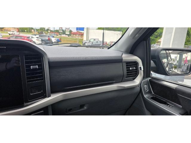 2023 Ford F-150 - $43,900