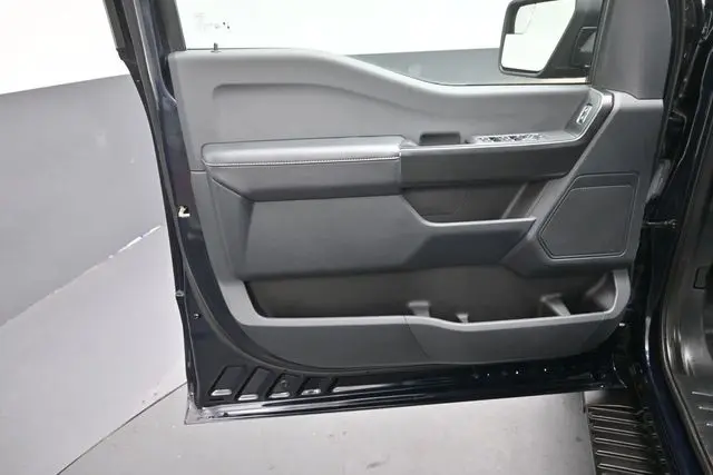 2023 Ford F-150 - $37,750