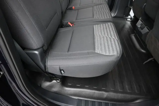 2023 Ford F-150 - $37,750