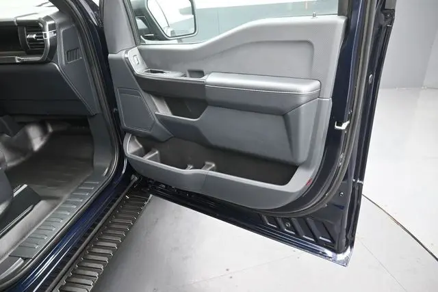 2023 Ford F-150 - $37,750
