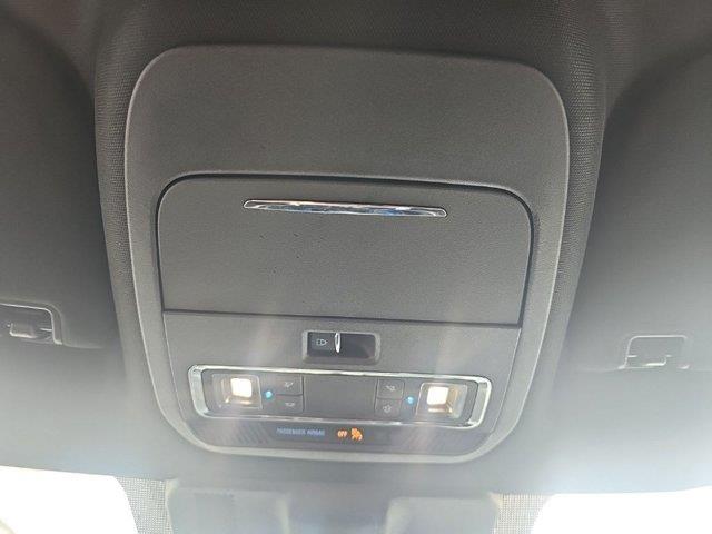 2023 Ford F-150 - $37,998
