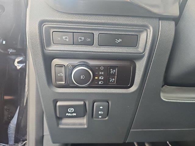 2023 Ford F-150 - $37,998