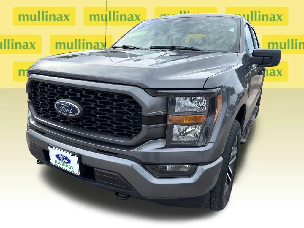 2023 Ford F-150 - $36,900