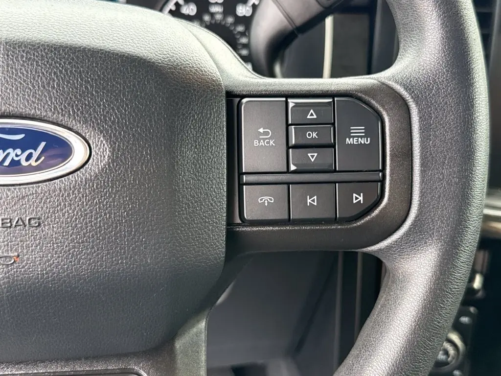 2023 Ford F-150 - $36,900
