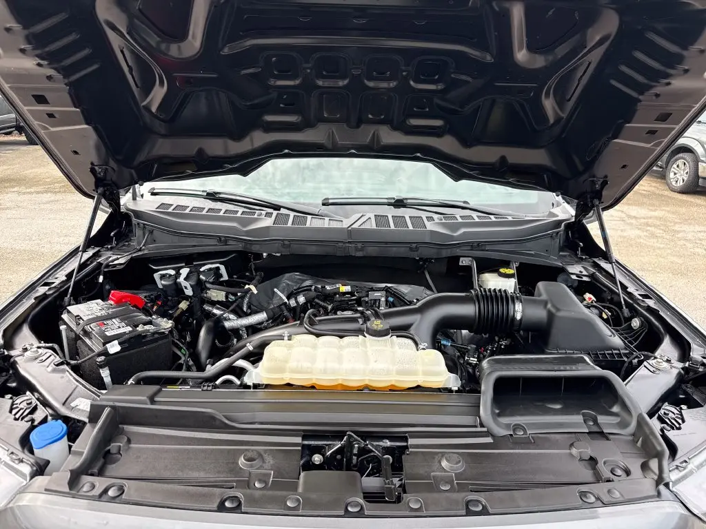 2023 Ford F-150 - $36,900