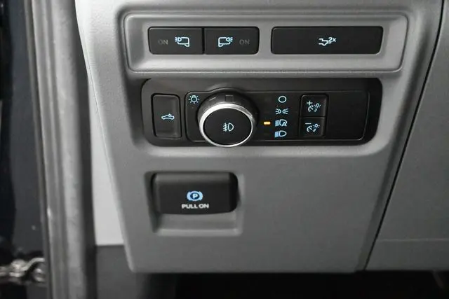 2023 Ford F-150 - $39,325
