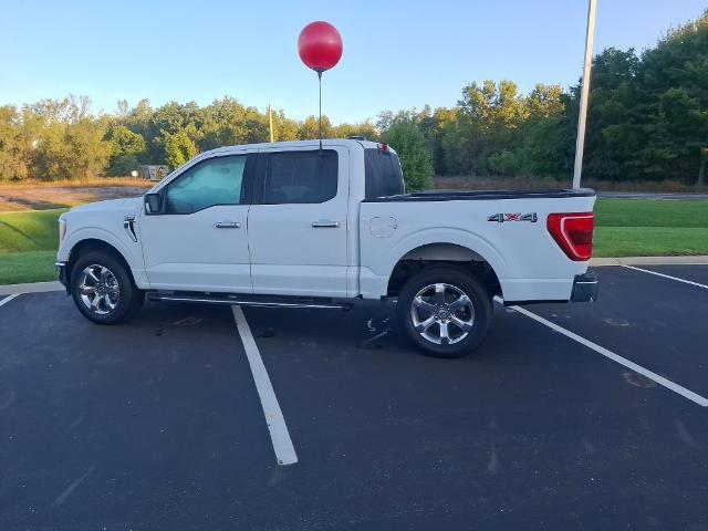 2021 Ford F-150 - $32,400