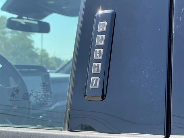 2021 Ford F-150 - $32,950