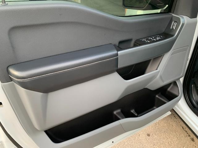 2022 Ford F-150 - $32,749