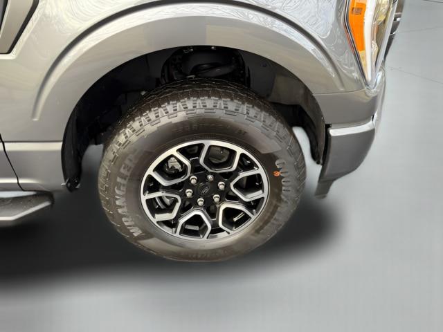 2023 Ford F-150 - $40,995