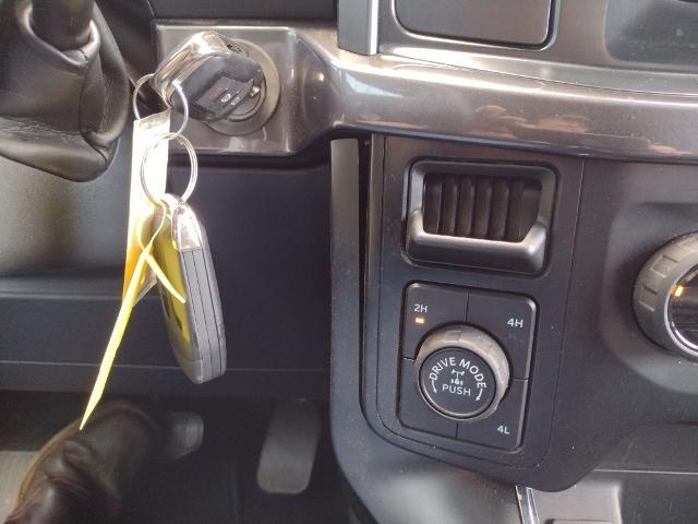 2023 Ford F-150 - $34,975