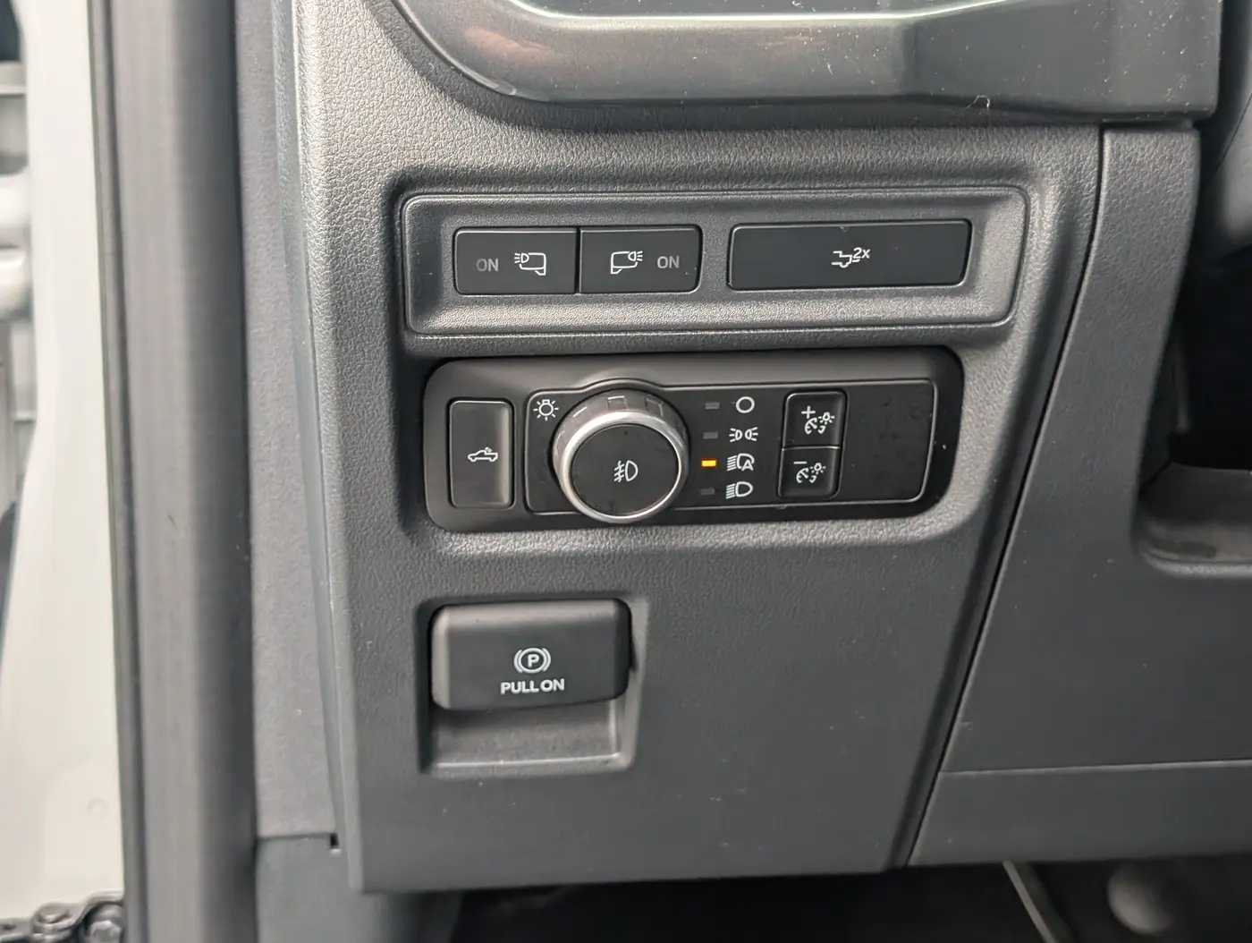 2023 Ford F-150 - $39,000