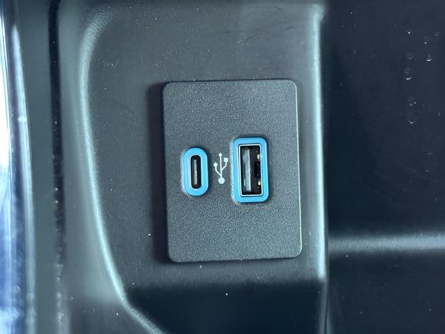 2023 Ford F-150 - $42,995