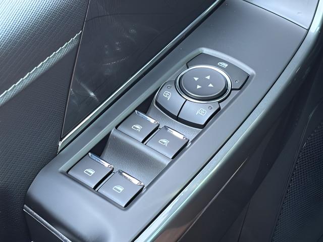 2023 Ford F-150 - $42,995