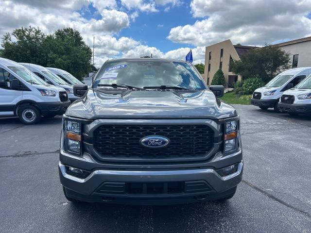 2023 Ford F-150 - $37,995