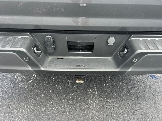 2023 Ford F-150 - $37,995