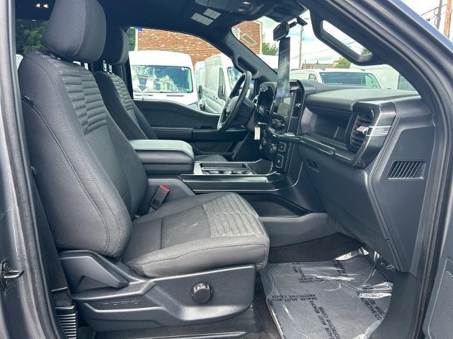 2023 Ford F-150 - $37,995