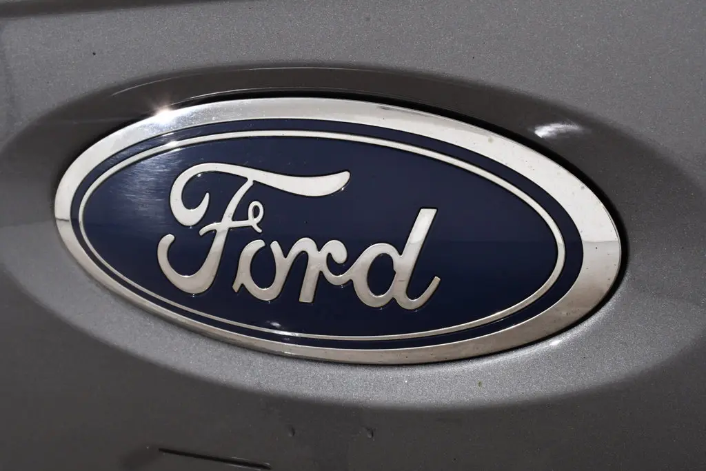 2023 Ford F-150 - $32,755