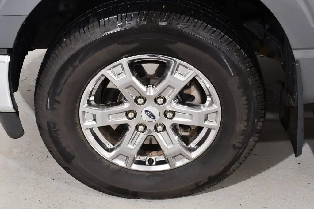 2023 Ford F-150 - $32,755