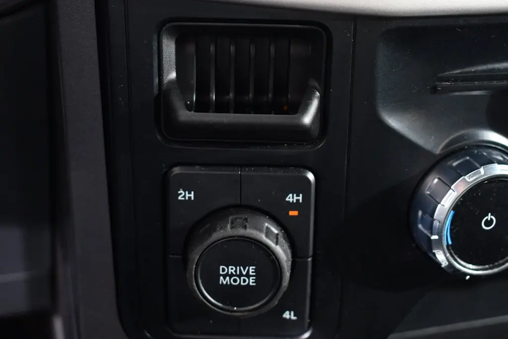 2023 Ford F-150 - $32,755