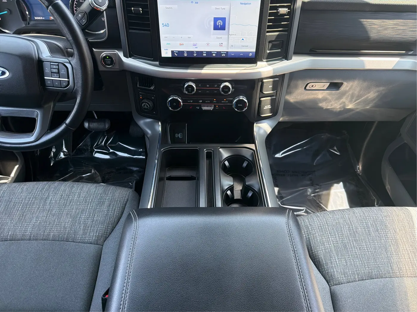 2022 Ford F-150 - $42,775