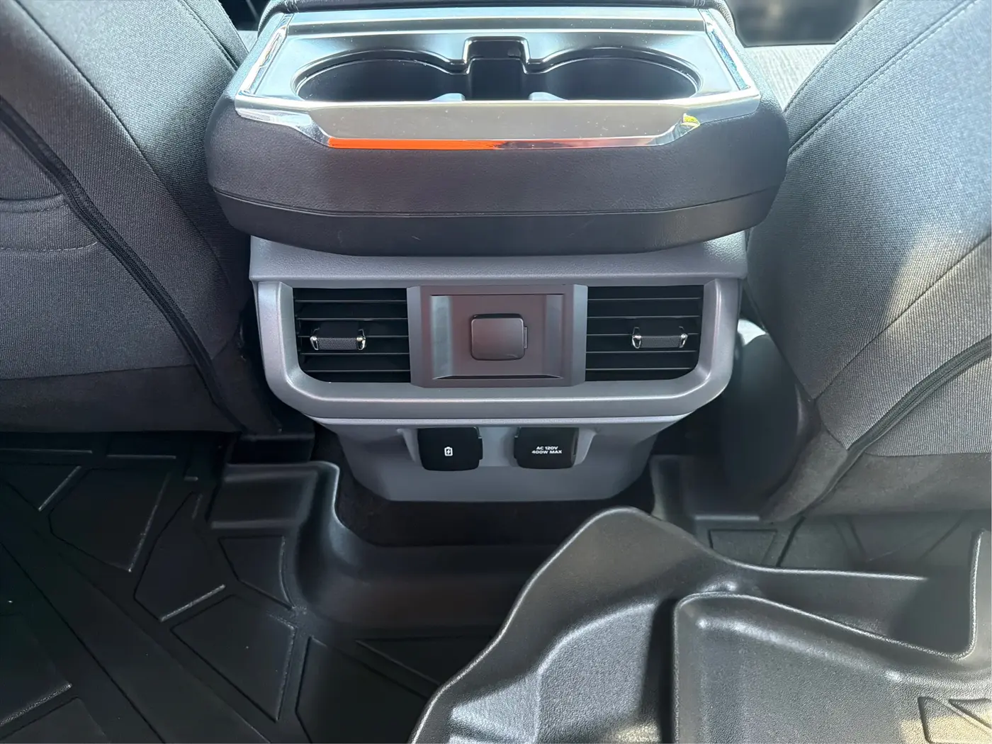 2022 Ford F-150 - $42,775