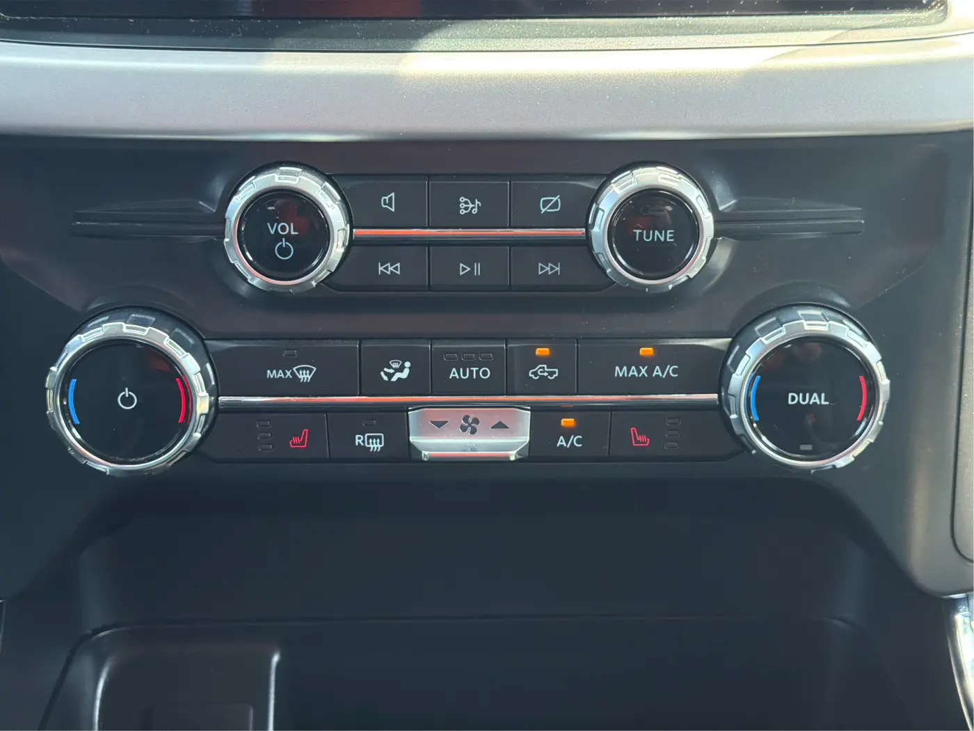 2022 Ford F-150 - $42,775