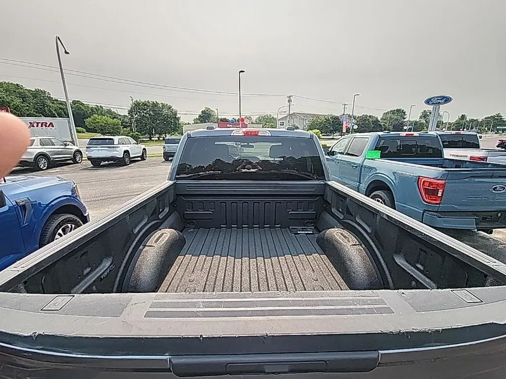 2023 Ford F-150 - $38,995