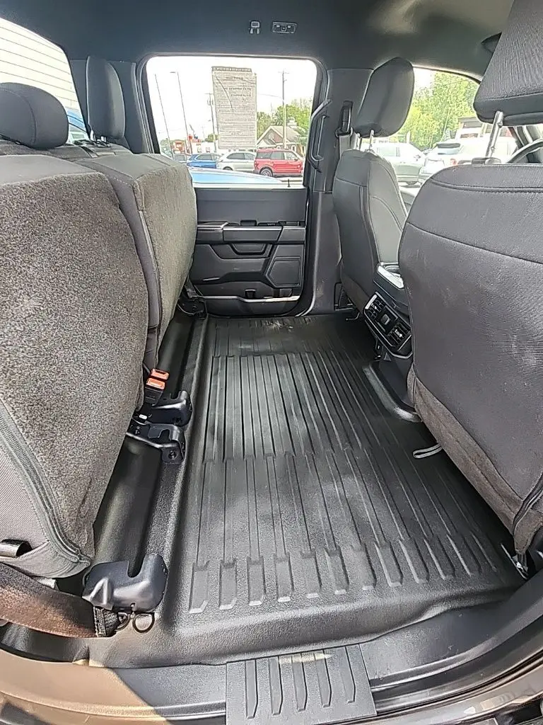 2023 Ford F-150 - $38,995
