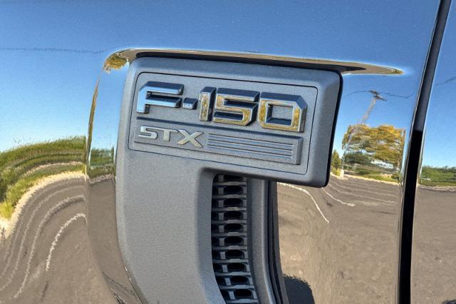2023 Ford F-150 - $35,906