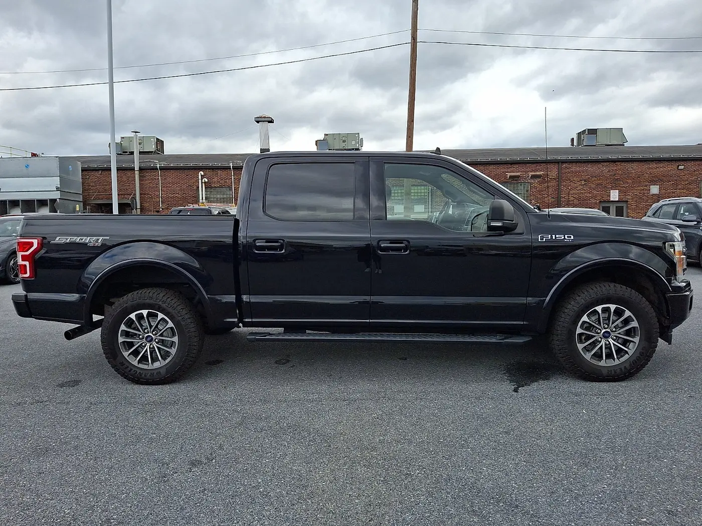 2020 Ford F-150 - $25,995