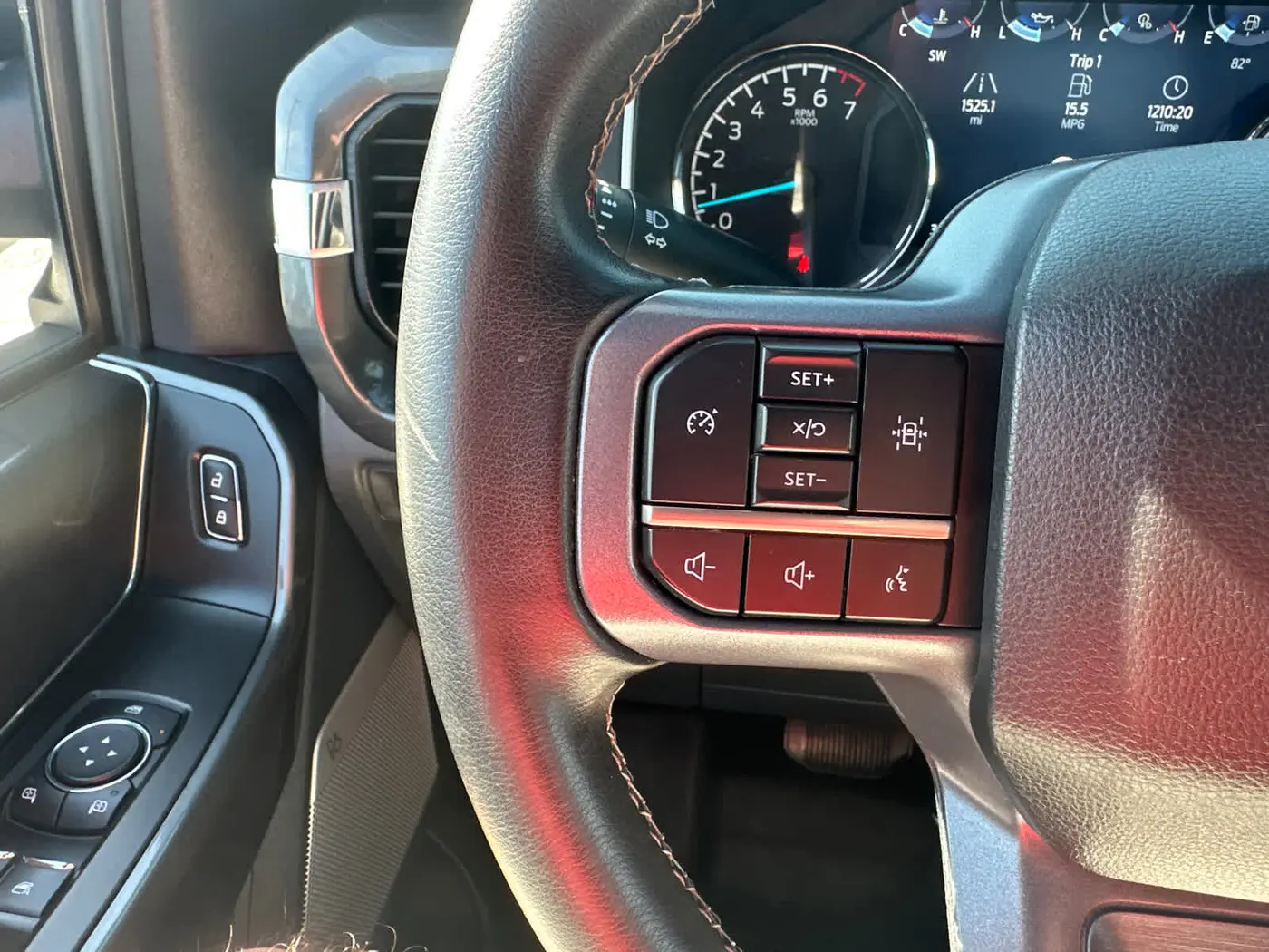 2023 Ford F-150 - $37,990