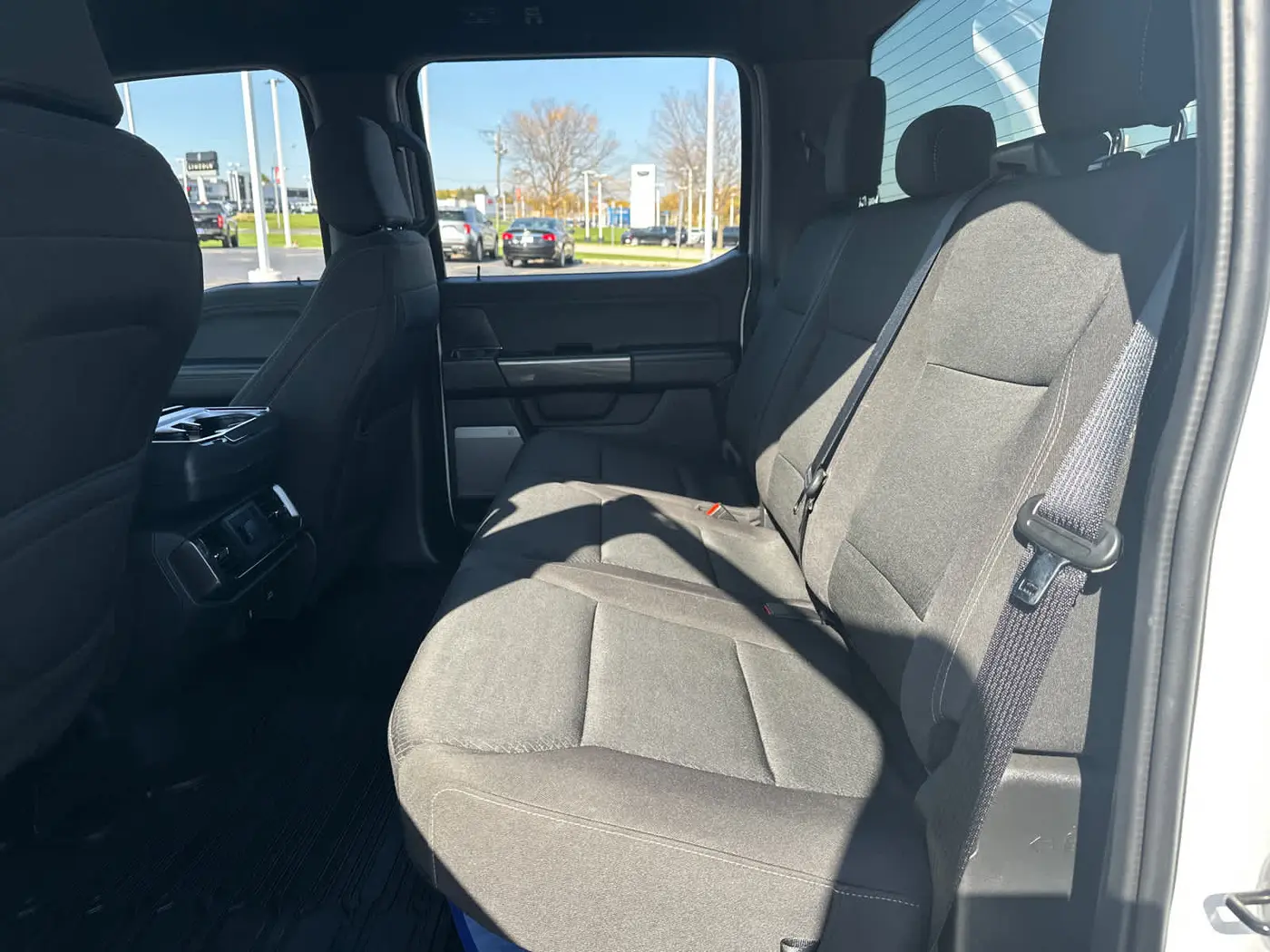 2023 Ford F-150 - $37,990
