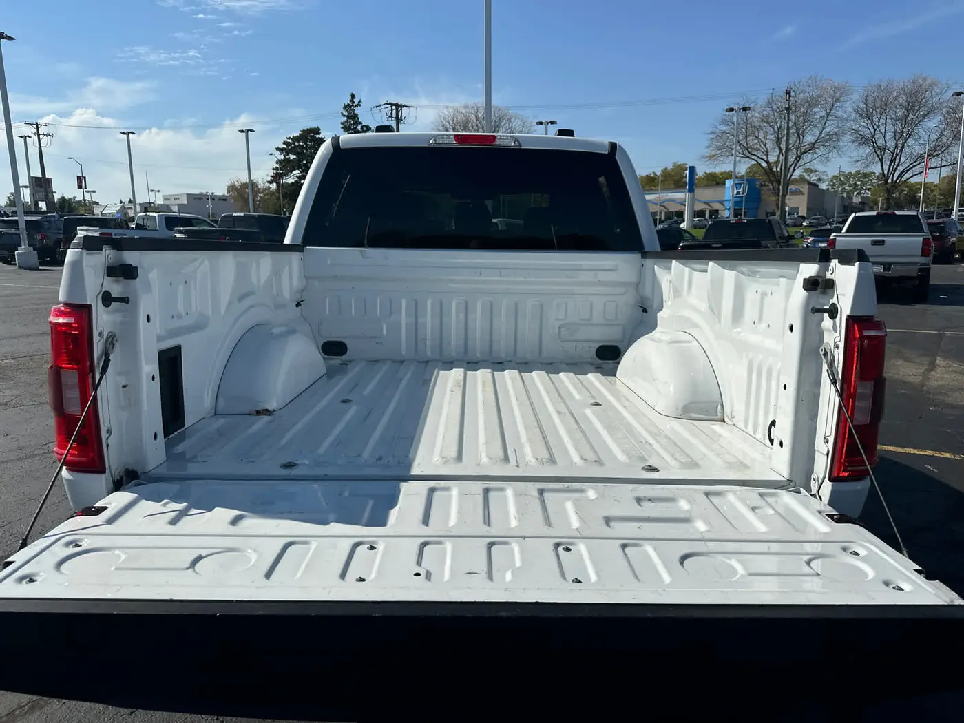 2023 Ford F-150 - $37,990